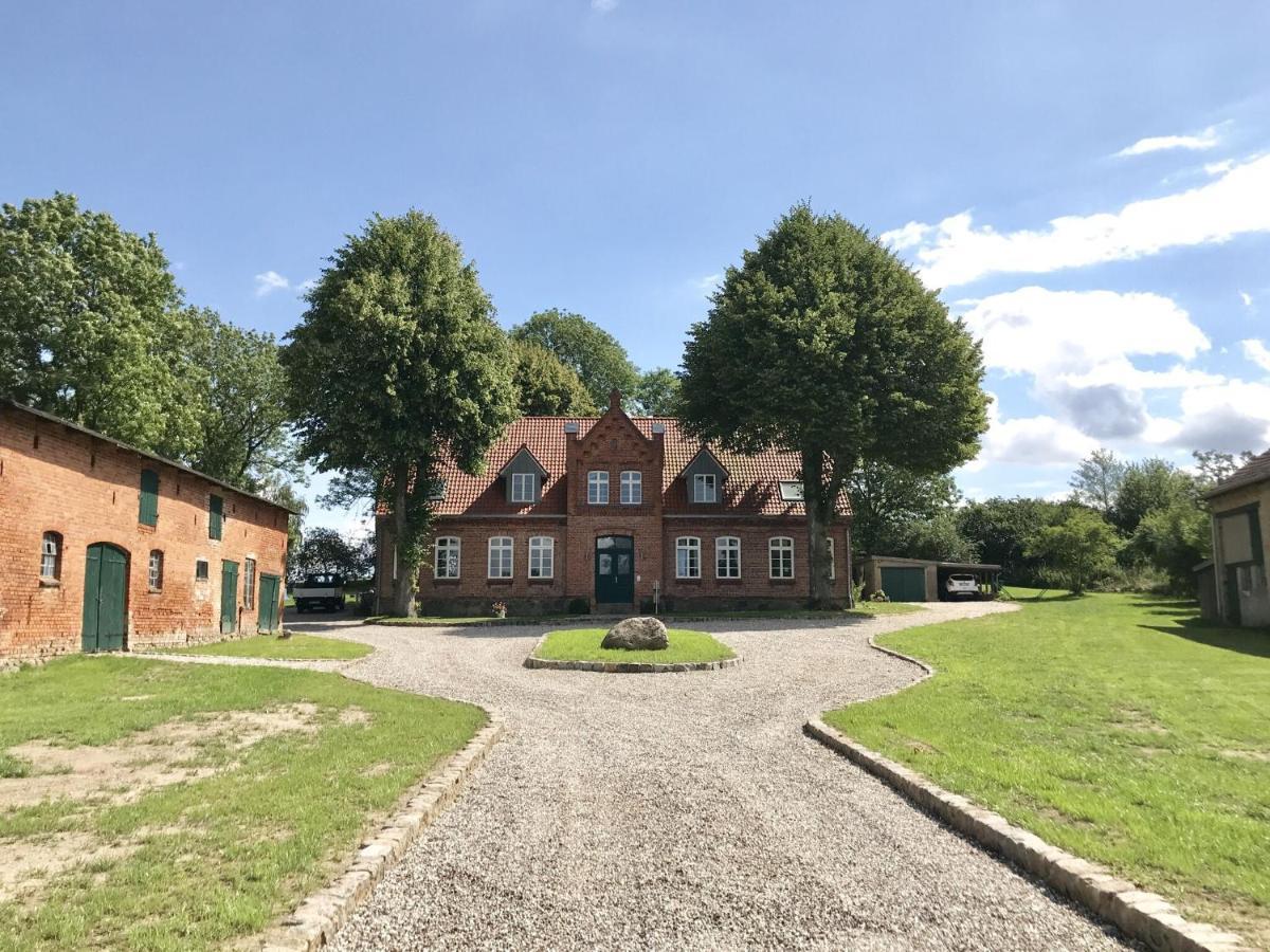 Apartment With Garden In Luebberstorf Lubberstorf ภายนอก รูปภาพ